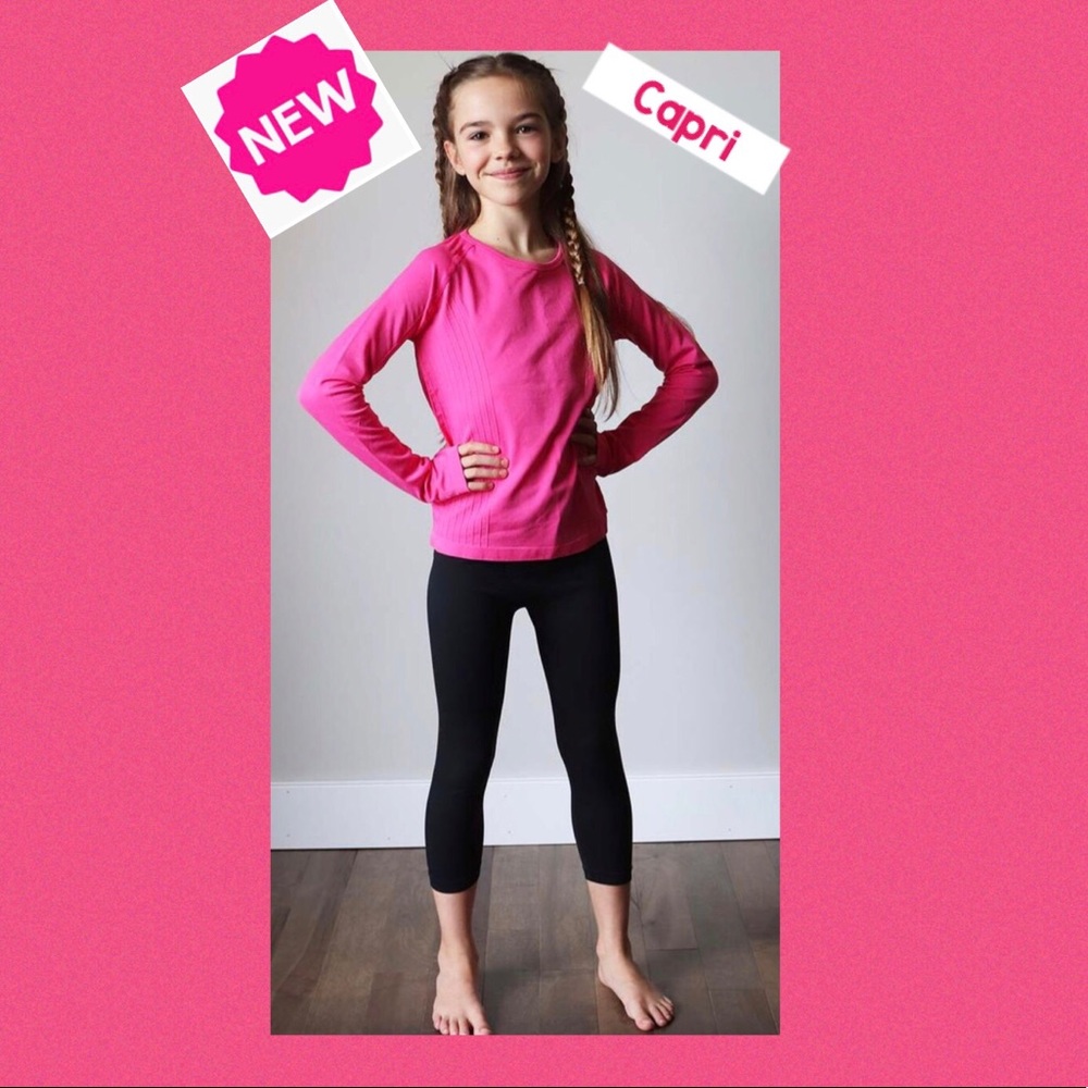 NEW Girls Capri Black Leggings Kids Yoga Pants Size Small